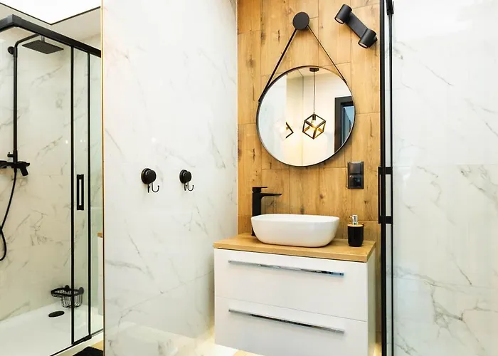 Pod Czarnym Bocianem * كودوفا- زدروي